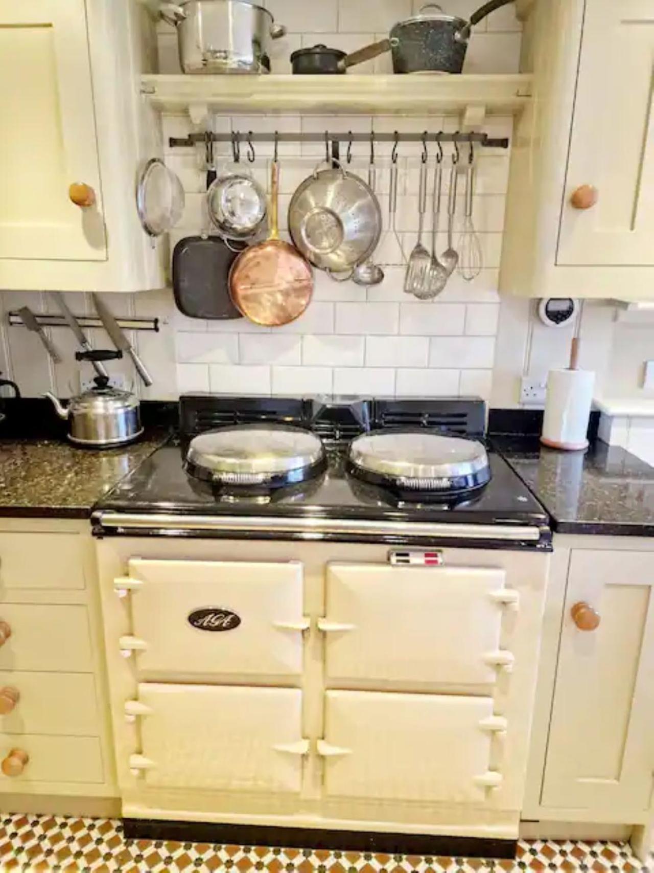 Jackdaw Cottage-Beautiful Cottage, Town Centre Wimborne Minster Exterior foto